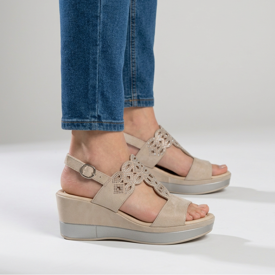 Rachele - Bequeme Sandale für Damen mit Keilabsatz