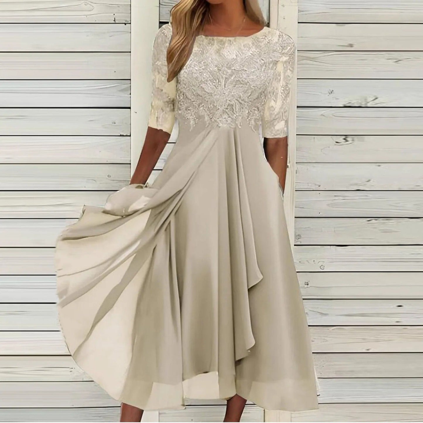 Puck™ - Elegantes Midi-Kleid aus Spitze