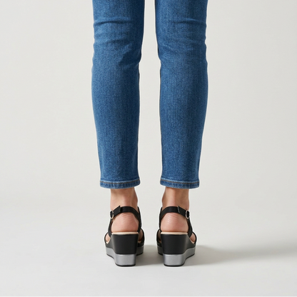 Rachele - Bequeme Sandale für Damen mit Keilabsatz