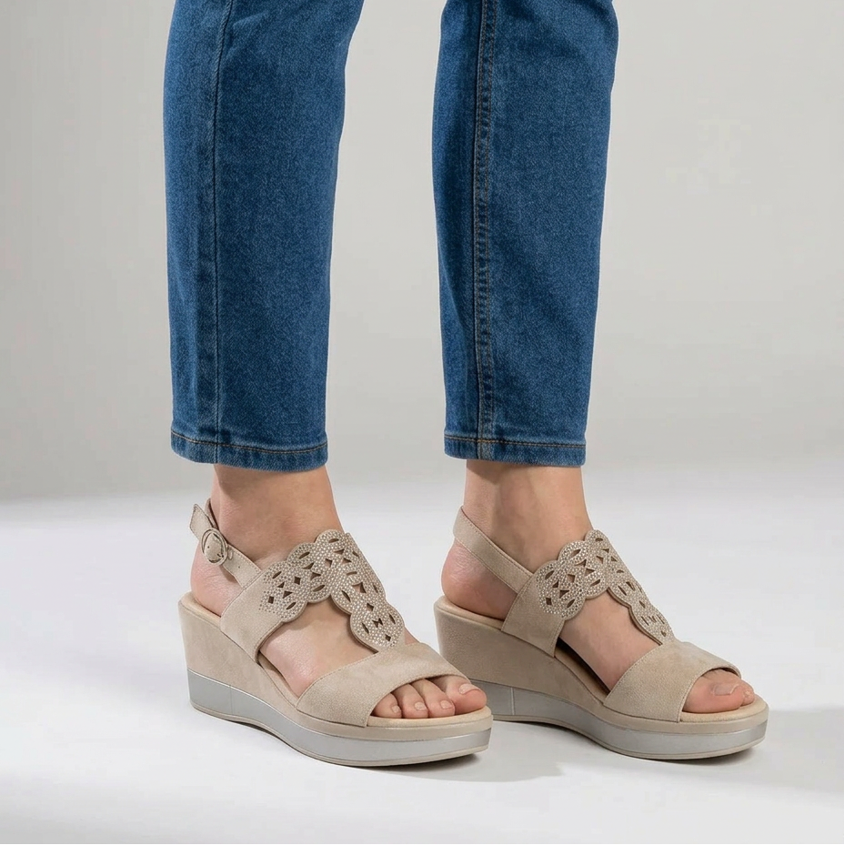 Rachele - Bequeme Sandale für Damen mit Keilabsatz