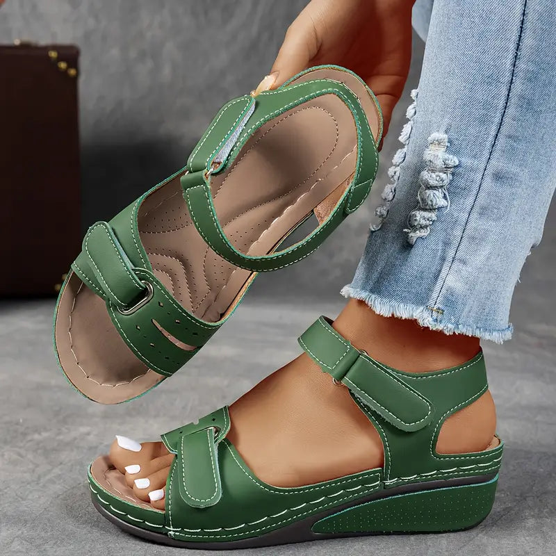 Veera™ | Elegante Keilabsatz-Sandalen