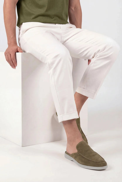 Olivfarbener Wildleder Yacht Mule
