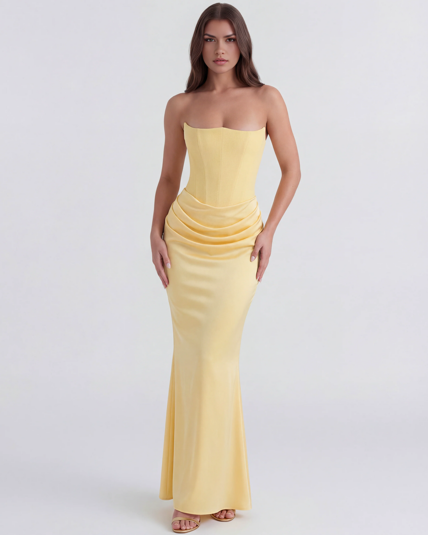 Satin-Langkleid mit schulterfreiem Ausschnitt