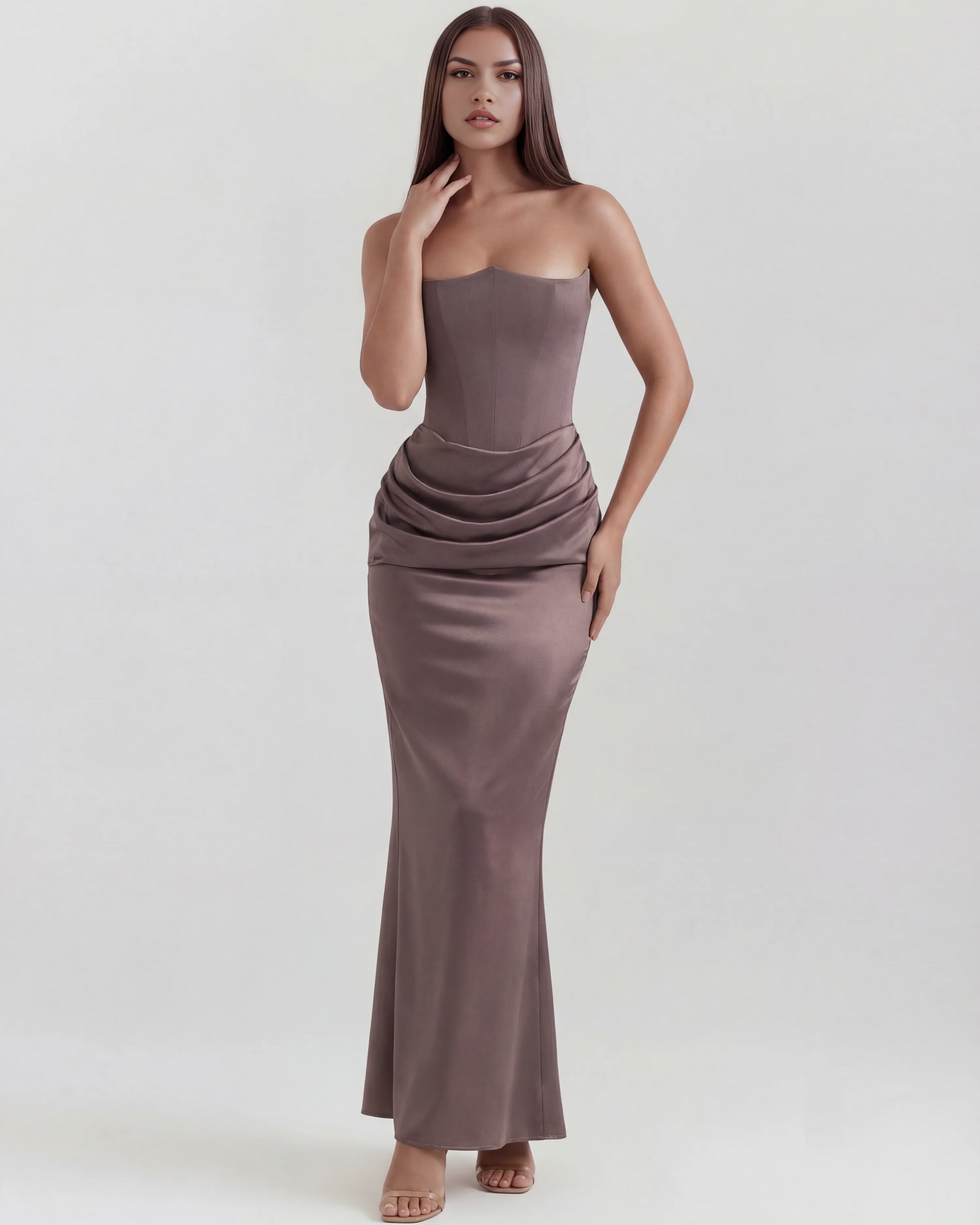 Satin-Langkleid mit schulterfreiem Ausschnitt